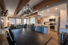 Vintage Ski Lodge Styled Plaza Condo Apts Crested Butte